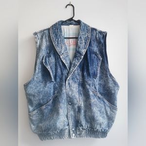 Vintage sleeveless denim jacket